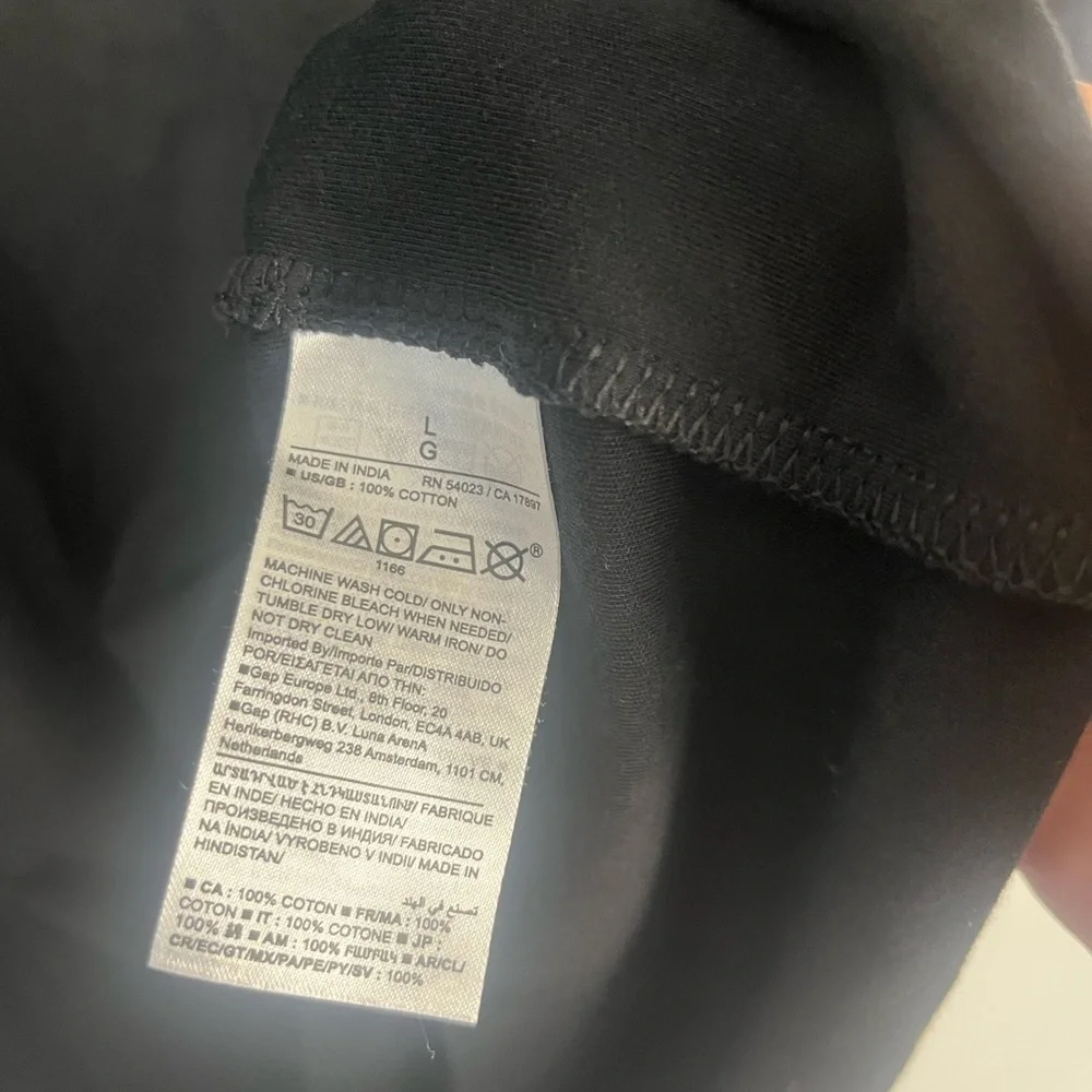 Banana republic men’s LUXURY-TOUCH T-SHIRT black size large
